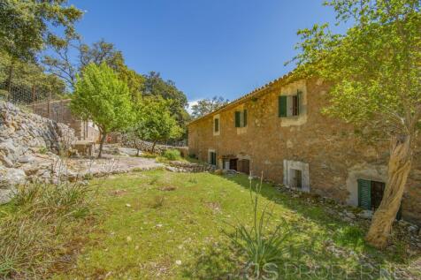 TRADITIONAL MALLORCAN POSSESSION WITH INCREDIBLE VIEWS