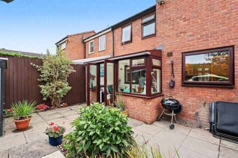 Corsham Gardens Nottingham, NG3 6LZ