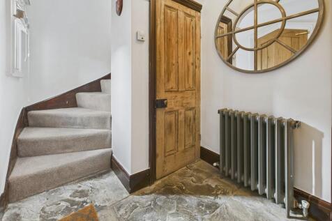 CAM04273G0-PR0157...