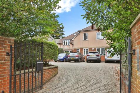 Bournemouth, BH8 - property photo