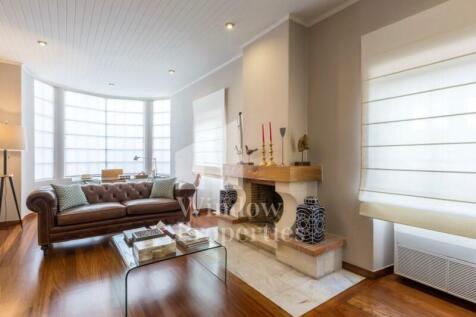Living room with fireplace