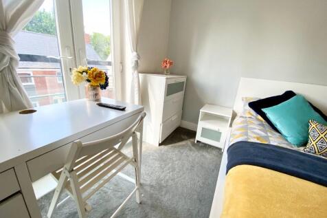 Room 3, 3 Seacole Crescent, Swindon, Wiltshire, SN1 photo 3