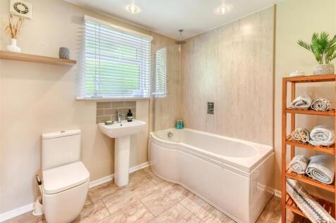 78 Orton Lane-bed1 ensuite.jpg