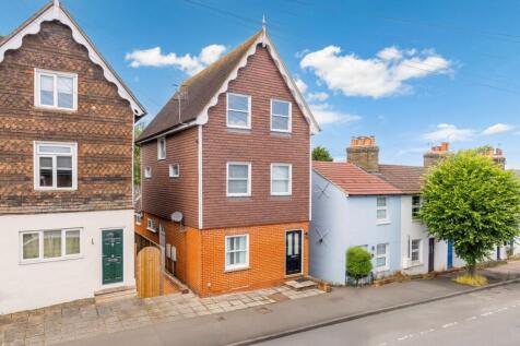 2-bed flat on 20A, Priory Street, Tonbridge, TN9, £1,350/mo