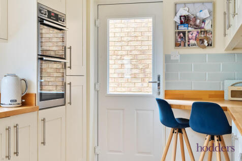 c7abeede-aedd-4d6...