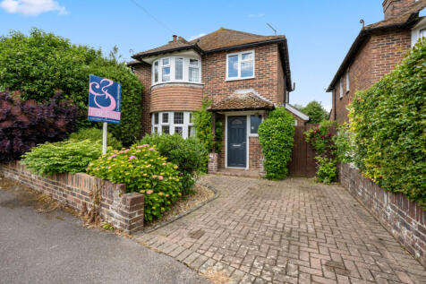 3 Bedroom Detached House for Sale