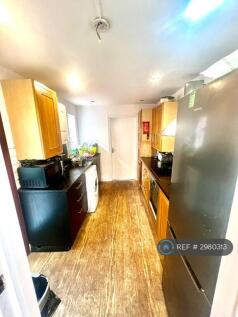 St Olaves Road, London, E6 photo 4