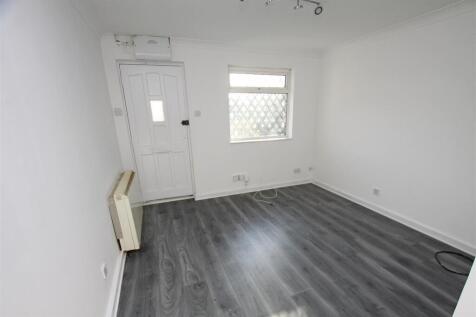 Living room a.jpg