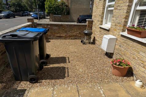 Front Garden Area
