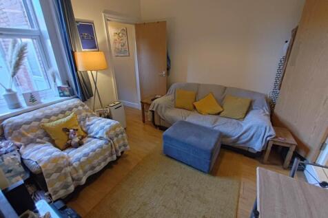 Living room (2)