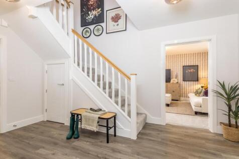 Dandara - The Orchard - The Kingston, Home 95