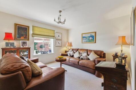 88717_2 Lywood Close (8).jpg