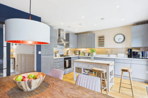 Kitchen diner