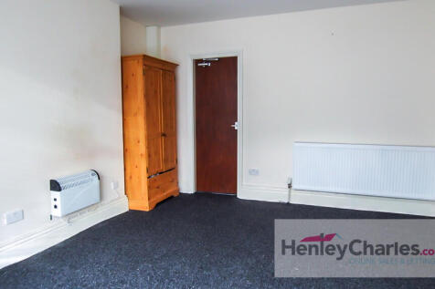 Bedroom/Living Ro...