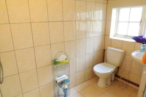 Flat 1a 24 St. Stephens Road Cheltenham GL51 3AA photo 4