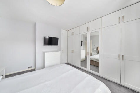 1305661-15-6846ff...