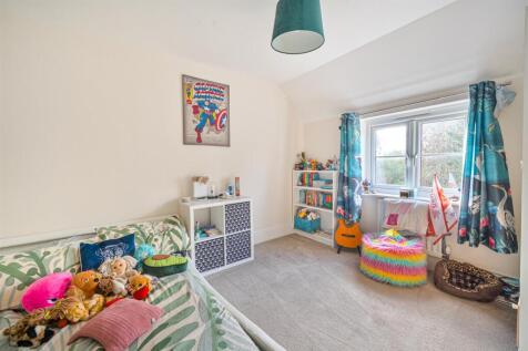 12 Plantation Lane, Towcester (23).jpg