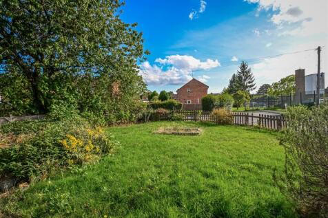 10 Hermitage Close-10.jpg