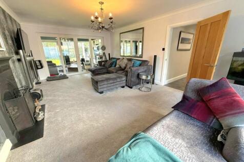 Lodge Avenue, Collingtree photo 3