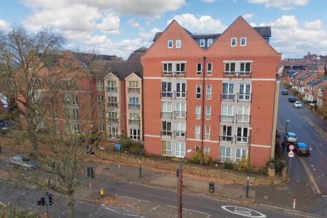 Nottingham, NG7 - property photo