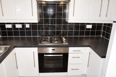 Selsdon Road, South Croydon, CR2 photo 2