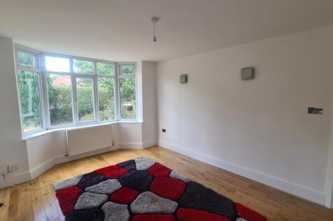 Ashwell Avenue, Mansfield Woodhouse, Nottinghamshire photo 4
