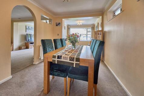 11 Hilary Bevins Close HOTH 8.jpg