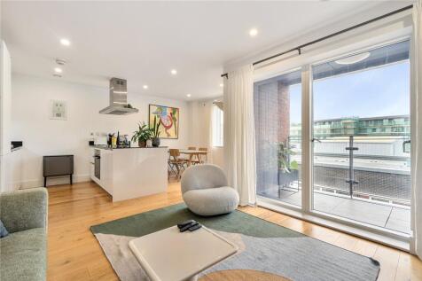 Reception/Kitchen