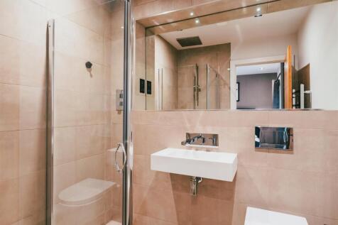 5 bed, 4 bath Detached in Sheffield - Photo 33