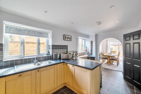 1312674-9-685acd5...