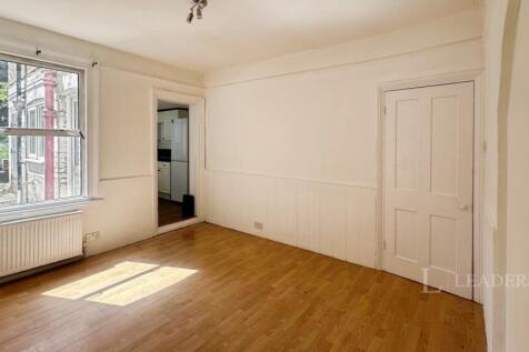 Cowper Street, Luton, Bedfordshire, LU1 photo 4