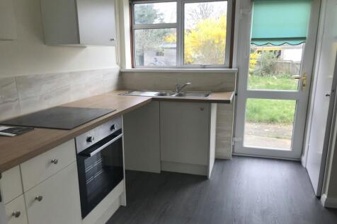 Kingsway Court, Claremont Road, BN25 photo 3