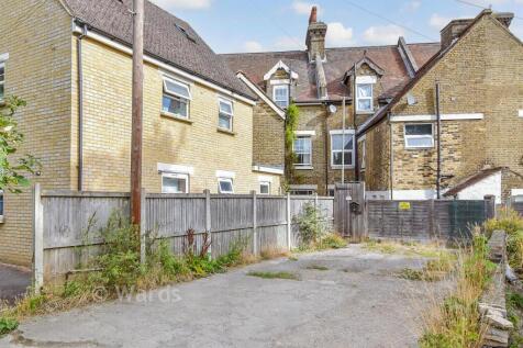 Driveway/Parking