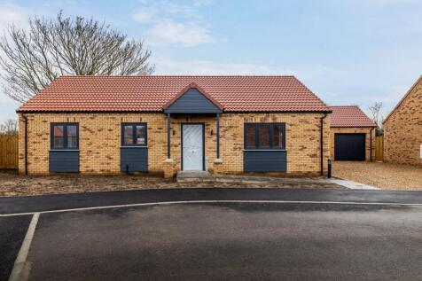 Spalding, PE11 - property photo