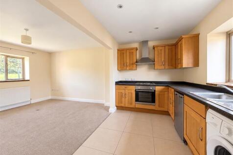 Canons Court Mews, GL12 7PN photo 3