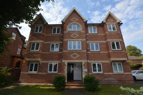2-bed flat on Ronan Court, Parsonage Rd, Heaton Moor, SK4 4JZ, £1,200/mo