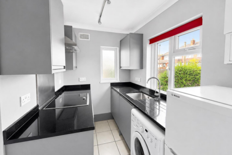Modern Fitted Kitchen