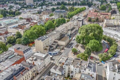 Cheltenham photos200.jpg