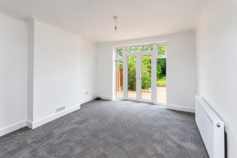 Lounge 2 St Lukes Road.png