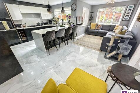 Kitchen/Family Room
