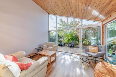 20 The Logan Liff-12.JPG