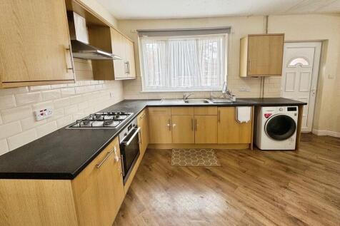 Queensway, Rochdale photo 5