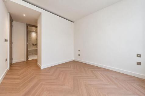 Chalk Farm Road, Camden, London, NW1 photo 3