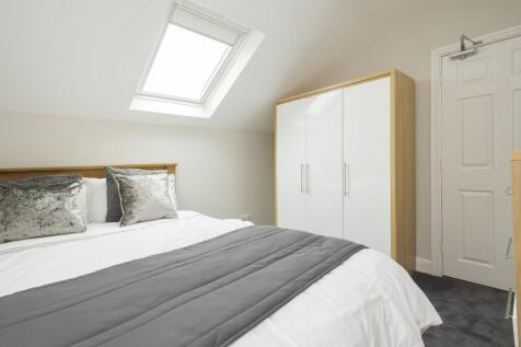 **INCLUSIVE OF ALL BILLS & COMMUNAL CLEANER** Room 7, North Road, West Bridgford, NG2 photo 4
