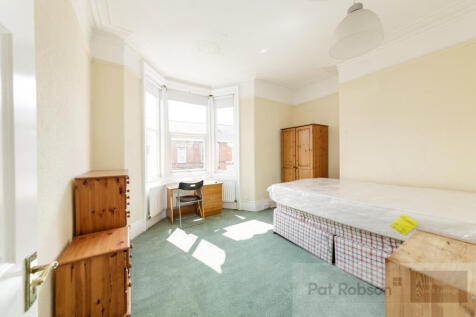 Hazelwood Avenue, Jesmond, Newcastle Upon Tyne, NE2 photo 4