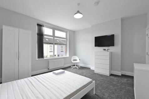 Clough Road, Highfield, Sheffield photo 5