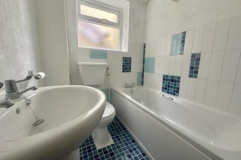 BATHROOM_PACKINGTON HILL.jpg