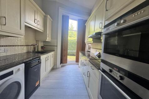 Rayleigh Road, Hutton, Brentwood photo 4