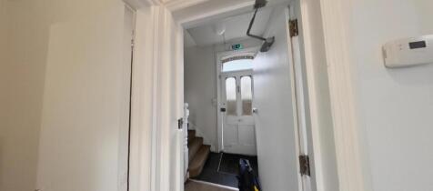 Morden Road, Wimbledon, Merton photo 5