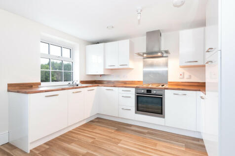 FLAT 17 Barwick Place, Newton Kyme photo 4